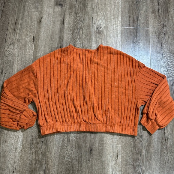 SHEIN Rust Button-Down Ribbed Top - Picture 2 of 4